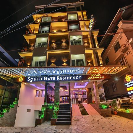 Отель South Gate Residency Коччи Экстерьер фото
