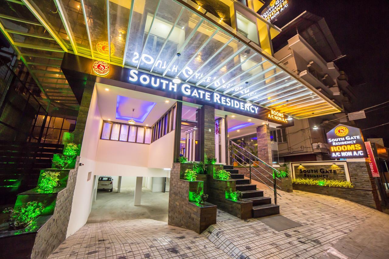 Отель South Gate Residency Коччи Экстерьер фото