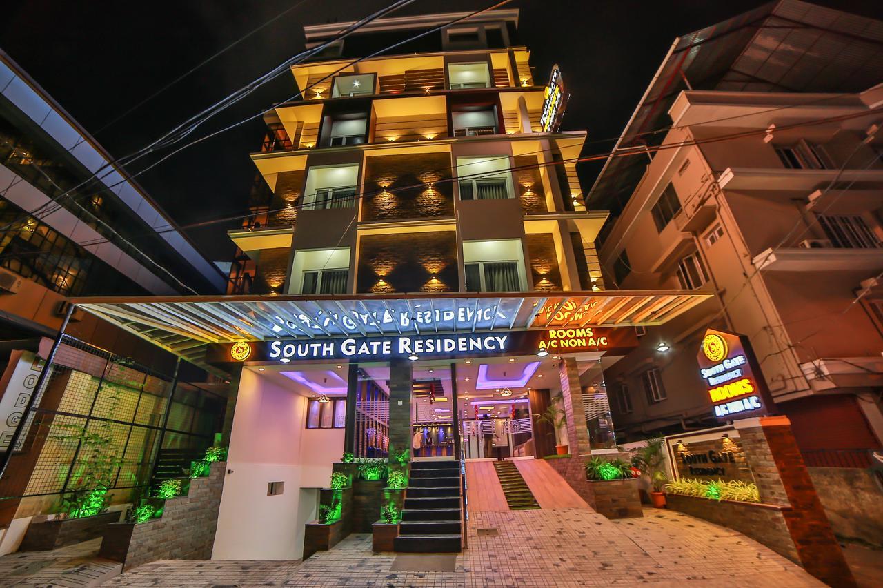Отель South Gate Residency Коччи Экстерьер фото