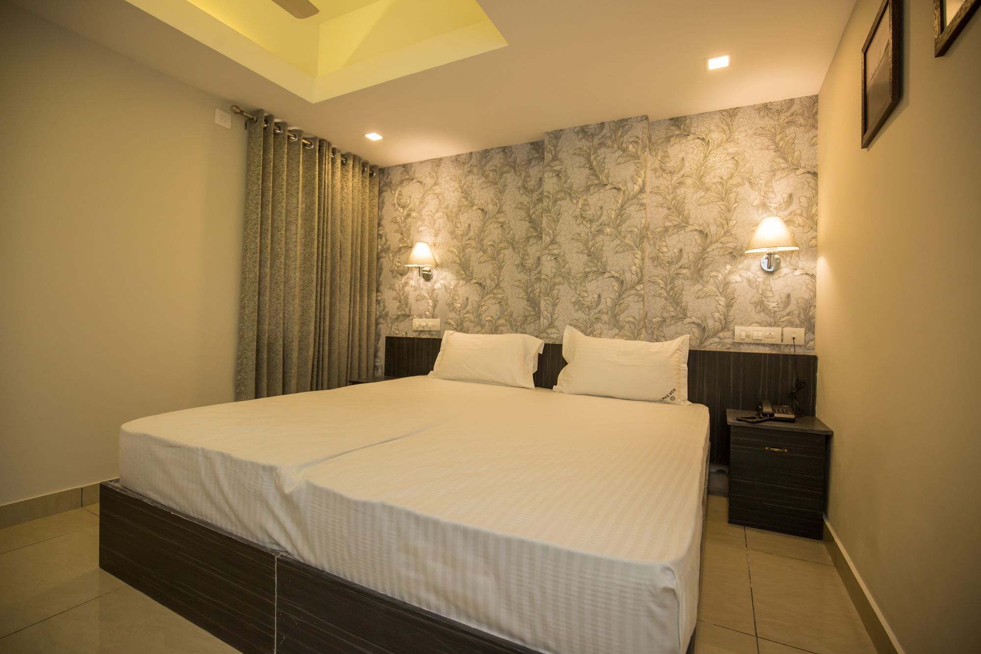 Отель South Gate Residency Коччи Экстерьер фото